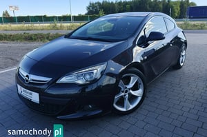 Opel Astra Hatchback 2012