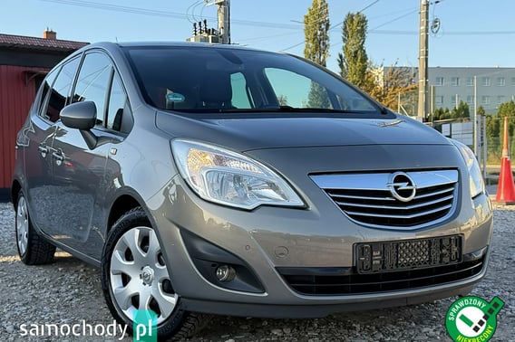Opel Meriva Minivan 2011