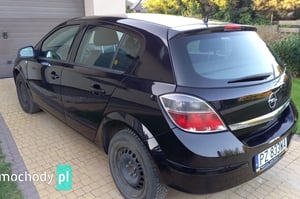 Opel Astra Hatchback 2010