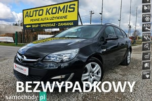 Opel Astra Hatchback 2013