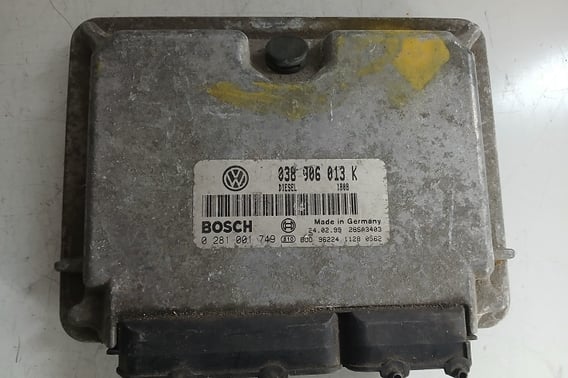 VW POLO III MODUŁ STEROWNIK SILNIKA 038906013K