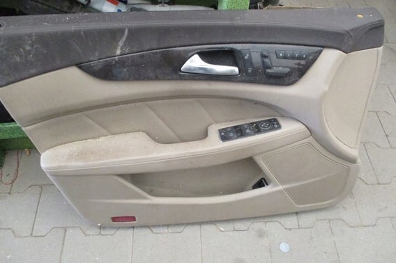 MERCEDES CLS W218 BOCZEK DRZWI PRZÓD/T LEWY/PRAWY