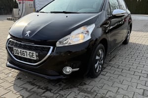 Peugeot 208 Hatchback 2015