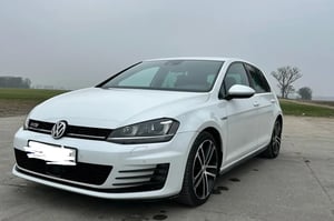 Volkswagen Golf Hatchback 2016