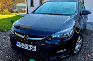 Opel Astra Hatchback 2015