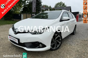 Toyota Auris Kombi 2015