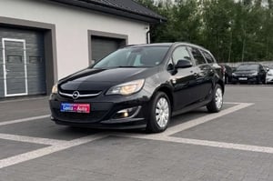 Opel Astra Kombi 2013