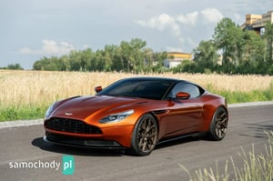 Aston Martin DB11 Coupe 2018