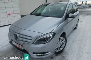 Mercedes-Benz B-Klasa Hatchback 2012