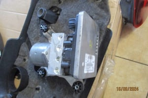 BMW 5 G30 M550 POMPA ABS 6893768