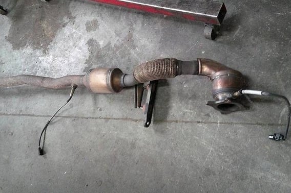 VW TIGUAN I LIFT 2,0TSI KATALIZATOR FILTR DPF 5N0131690Q 1K0131701FE