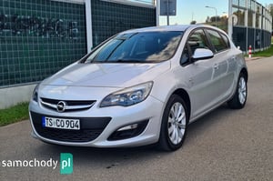 Opel Astra Hatchback 2014