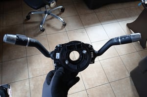 JAGUAR XE X760 LIFT PRZEŁĄCZNIK ZESPOLONY J9D3-13N064-BG