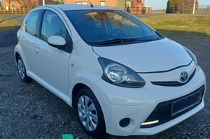 Toyota Aygo Hatchback 2012