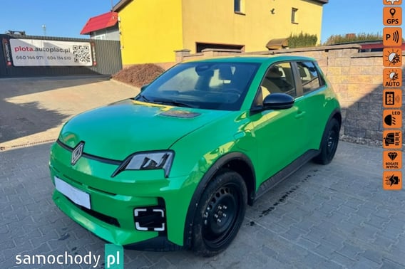 Renault 5 Hatchback 2025