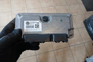 GOLF V PLUS MODUŁ STEROWNIK SILNIKA 03C906024AS