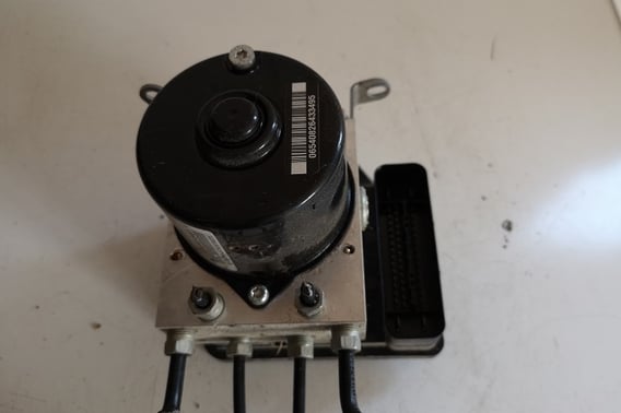BMW E87 LIFT POMPA ABS 6791521-01