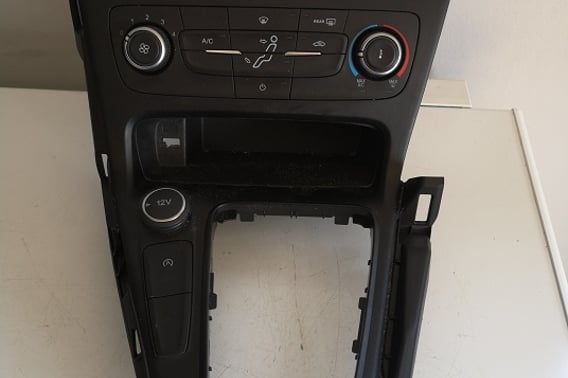 FORD FOCUS MK3 LIFT PANEL KLIMATYZACJI RAMKA PRZYCISK F1ET18549 EU