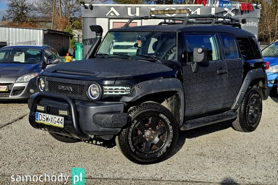Toyota FJ Cruiser SUV 2007