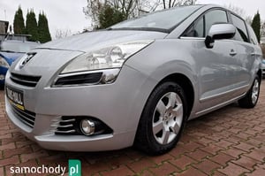 Peugeot 5008 Minivan 2011
