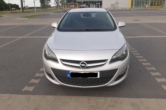 Opel Astra Hatchback 2015