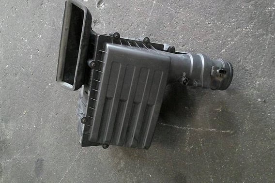 SKODA OCTAVIA III 2,0TDI OBUDOWA FILTRA POWIETRZA 5Q0129807AA