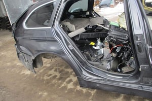 BMW F11 BŁOTNIK TYŁ PRAWY/LEWY 668/9
