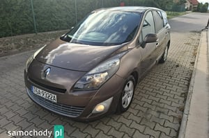 Renault Grand Scenic Minivan 2010