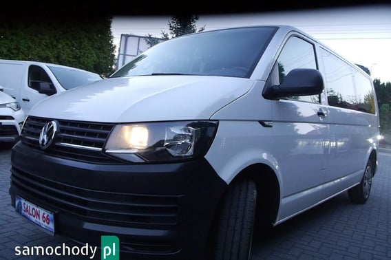 Volkswagen Transporter Bus 2018