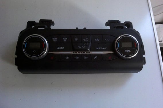 FORD KUGA MK3 PANEL KLIMATYZACJI LJ6T-18C612-HC