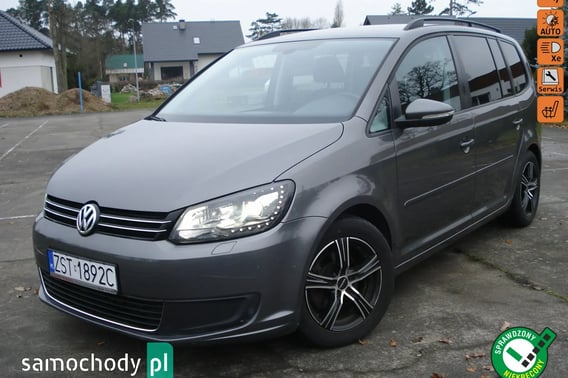 Volkswagen Touran Minivan 2011