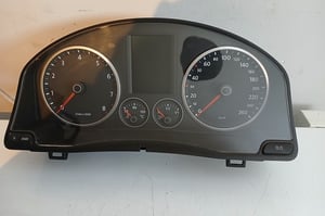 VW TIGUAN LICZNIK 5N0920870C EUROPA