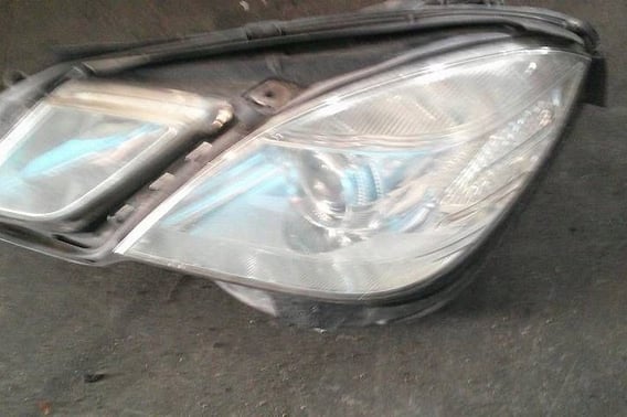 MERCEDES W212 LAMPA PRZÓD LEWA A2128208161KZ