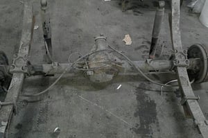 VW AMAROK 2H 2,0TDI TYLNY MOST OŚ 40052457