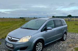 Opel Zafira Minivan 2008