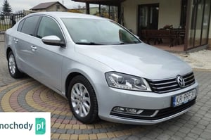 Volkswagen Passat Sedan 2012