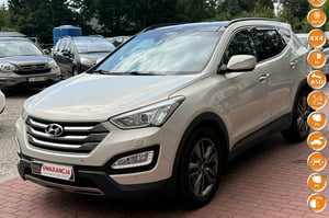 Hyundai Santa Fe SUV 2012
