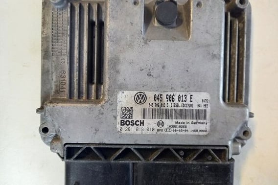 VW POLO 1.4 TDI KOMPUTER 0281013010 045906013E