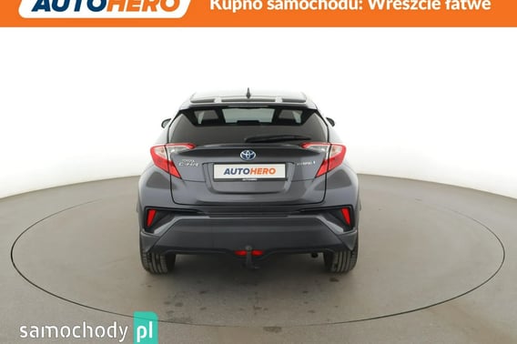 Toyota C-HR SUV 2018