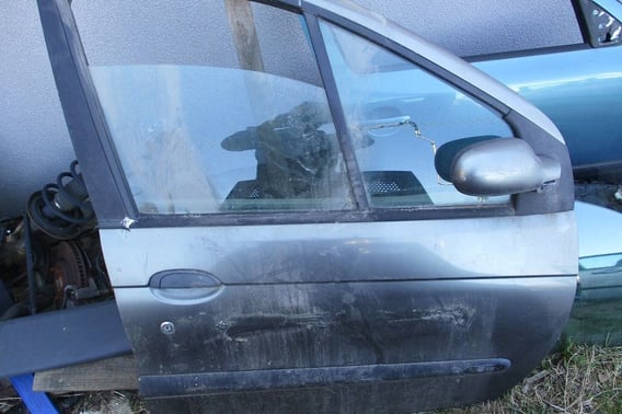 RENAULT Scenic I LIFT drzwi prawe