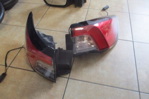 FORD KUGA MK3 ST-LINE LAMPA TYŁ PRAWA