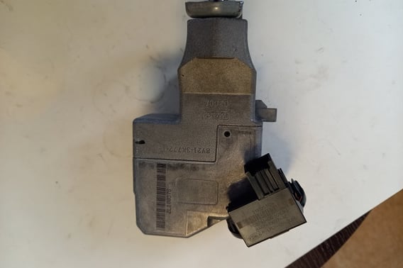 FORD B-MAX BLOKADA KIEROWNICY 8V21-3K772-HE