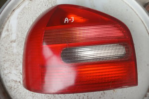 AUDI A3 8L LAMPA TYŁ LEWA 8L0945257