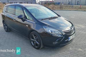 Opel Zafira Minivan 2011