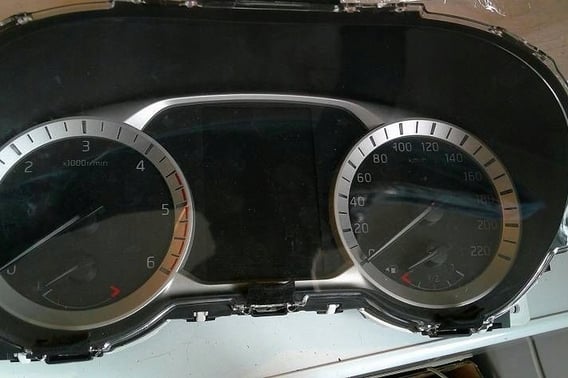 NISSAN NAVARA D23 2,3DCI LICZNIK 5JM2B