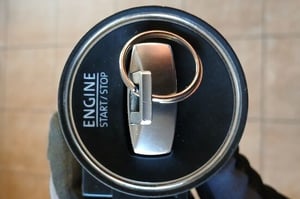 VW PASSAT B7 STACYJKA Z KLUCZYKIEM 3C0905843T