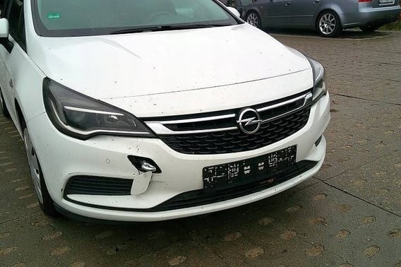 OPEL ASTRA K BŁOTNIKI PRAWY LAMPA PRAWA PAS PRZÓD KOMPLETNY Z40R EU