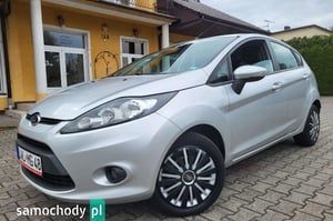Ford Fiesta Crossover 2011