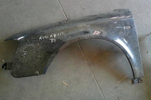 AUDI A4 B7 BŁOTNIK PRZÓD LEWY
