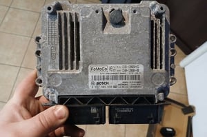 FORD FIESTA MK7 MODUŁ STEROWNIK SILNIKA C1B1-12A650-EG